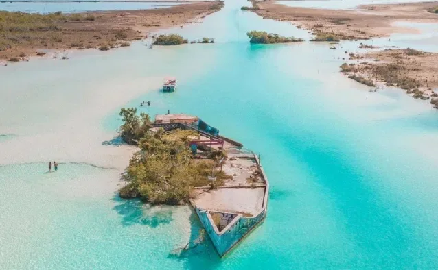 pirates' canal bacalar